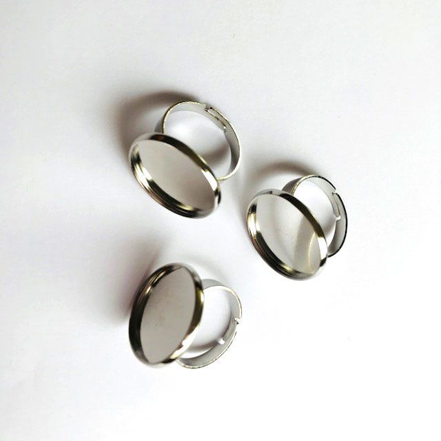 Finger Ring - Round - 20mm Top - Silver