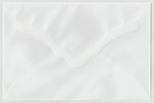 500 Enveloppes - 22 x 29,5cm - Blanc avec Contour ondulé rabat de fermeture 